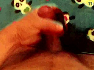 My neighbor's dirty clothes lead to masturbation.