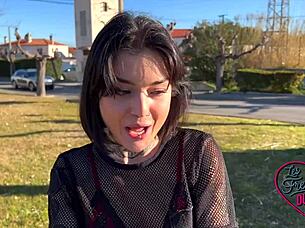 crystal wants to get fucked in the ass 😈