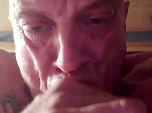 Brittny aims for the money shot