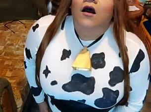 Watch this hot latina ride in cowgirl on shaved pussy