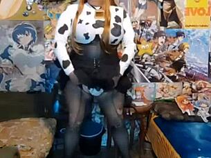 Watch this hot latina ride in cowgirl on shaved pussy