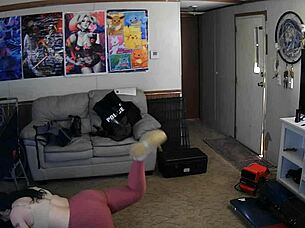 a simple workout focusing on big ass in leggings