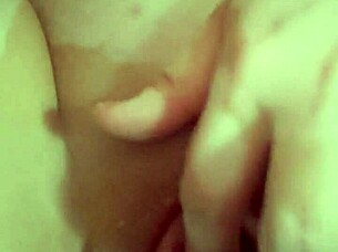 hot wife does solo squirting at home, wow 😲