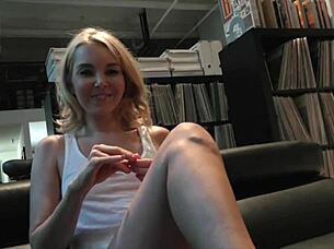 Aaliyah love gives hardcore blowjob in pov