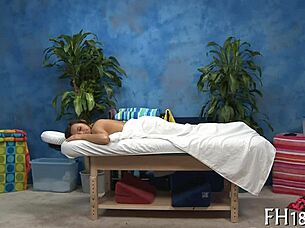 Getting a schlong massage feels amazing! 😍