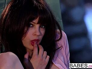 Bree Daniels stars in short story clip, skinny blonde nerd with glasses and ass.