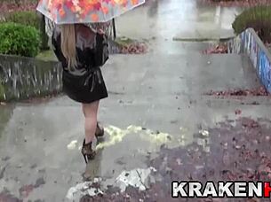 why is ayesax showing her body at the park?