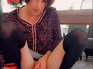 annemieke takes the cock deep in her ass with toys and moaning 😍