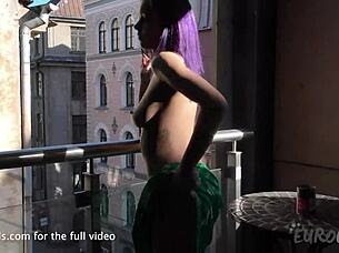 Nice Girl Raquel Gaping Her Pussy with Glowsticks