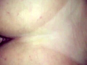 Novinha, are you ready to be bent over and doggystyled by this amateur guy?