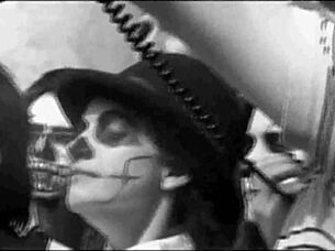 Julieta stars in full latina teen movie