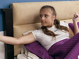 Gia Derza visits Alex De La Flor secretly for lesbian fun.