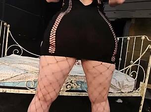 Angelina castro virgo peridot maggie green in lingerie show