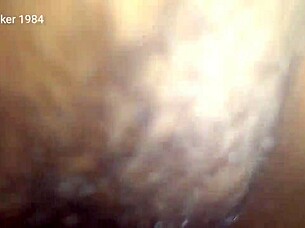 Bhabhi Alone at Home Gets Naughty Overnight