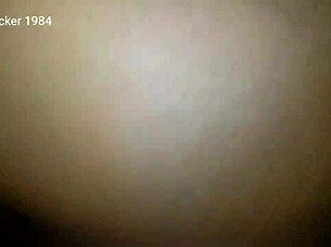 Bhabhi Alone at Home Gets Naughty Overnight