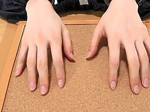 I love girls' hand fetish, it's so exciting.