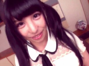 Giant Breasted Loli Appears On SNS