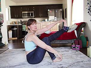 Yoga lesson turns into intense shaved pussy play