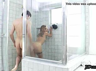 having nice shower sex with cameron canada