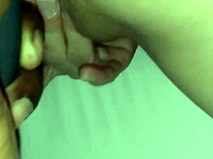 Honeydew87 explores toys and dildos