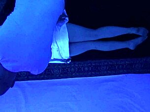 gigi breeze performs blacklight massage on teen in top session