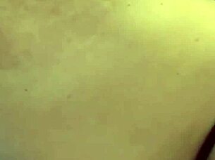 novinho ativo socando com vontade o meu cu guloso