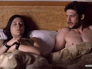 catherine brunet topless in marche à l'ombre s01e07