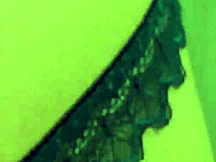 Satisfying herself with her vibrator is a stunning teenager