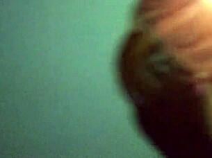 Homemade ebony Tammy displays her big black ass