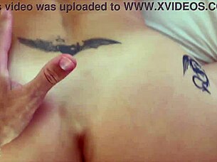 ukrainian and venezuelan girls in bed with me, why are you squirting so much?