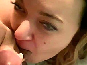 Late night blowjob on porch 😏