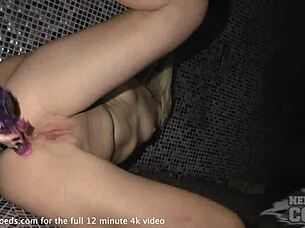 Pretty blonde spinner Adora Ray has a hard orgasm while masturbating in the sauna.
