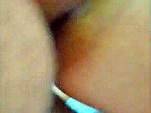 Comendo e gozando na rabuda