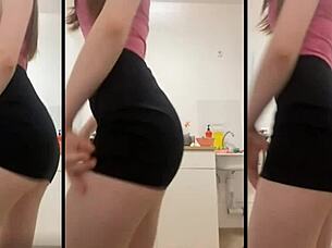 Is This Sexy Dance Webcam Show Hot Enough?