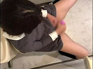 i secretly masturbate while mom's at work, oh no i can't stop