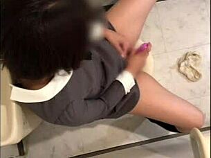 i secretly masturbate while mom's at work, oh no i can't stop