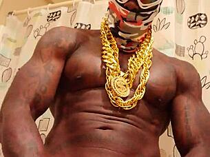 hallelujah johnson worships his huge bbc, stroking to cumshot