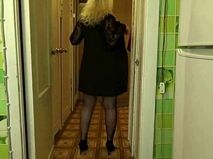 팬티스타킹 하이힐 핫 밀프 스트립티즈