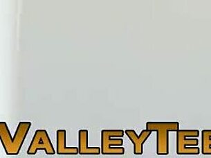 Ebony Teen Feels Intense Cumshot Pleasure