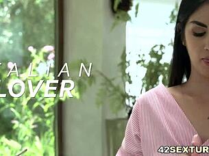 Loren Minardi's fat ass gets fucked hard 😈