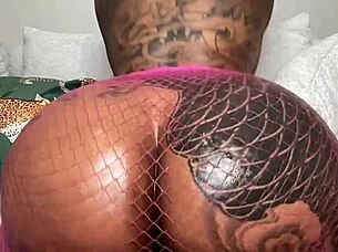 Ebony Babe Twerks In Pink Fishnets! Oiled Ass Teasing!