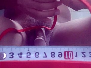 Amateur Ass Gets Fucked By 13 Cm Cock