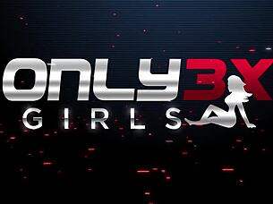 Stunning Brunette Mia Evans Plays With Her Dildo