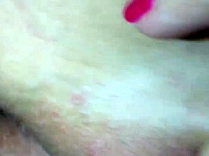 Amateur Uses Toys For Cumshot Fun?