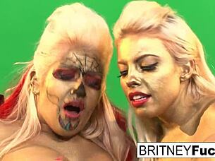 Gold painted lesbian hotties engage in intense sex