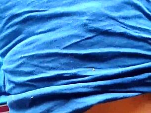 preta do cu guloso enjoys blowbang and anal