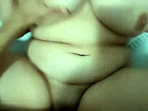 milf cachonda me deja follarla siempre el fin de semana... bouncing boobs and big ass in missionary!!