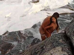 paragliding instructor caught him eating latina's ass on magic island