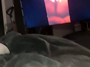 I'am masturbating my cock in solo session