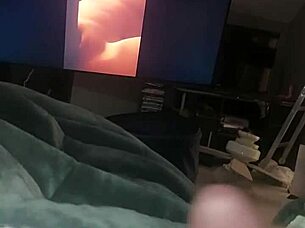 I'am masturbating my cock in solo session